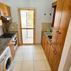 https://unique-city-rooms.larnacahotels.org